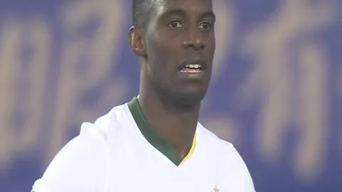 篮球盛宴对决：法兰卡激情对决康塞普森，巅峰对决一触即发！